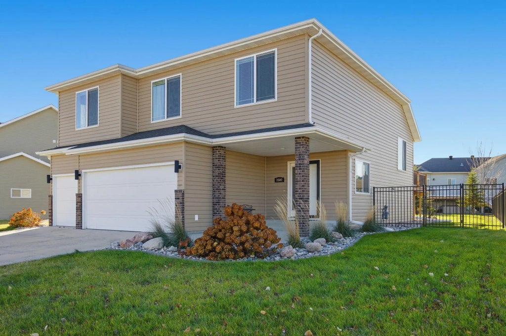 3502 8th Street E, West Fargo