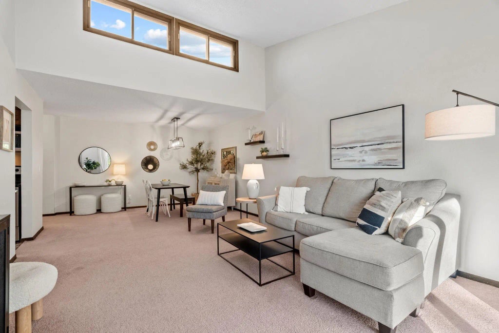 2670 Oxford Street N 242, Roseville