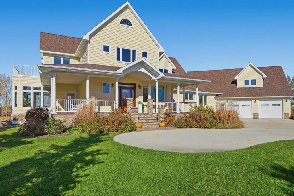 3422 73rd Avenue N, Oakport Twp