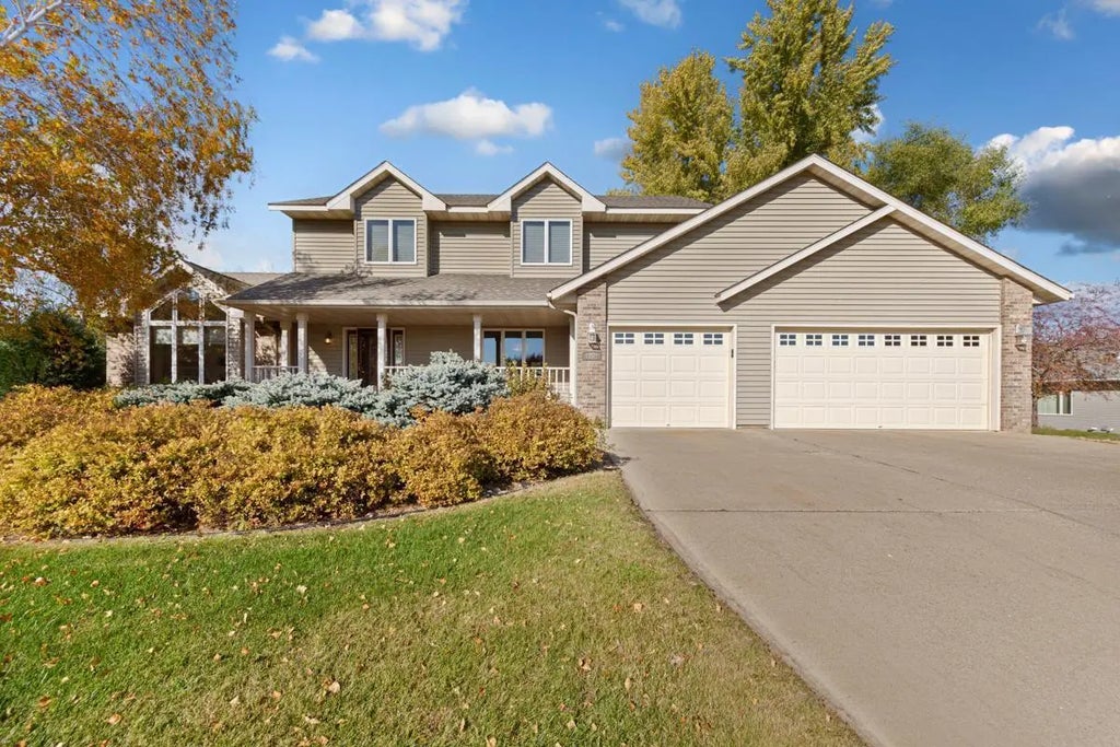 1802 Eagle Court, Faribault
