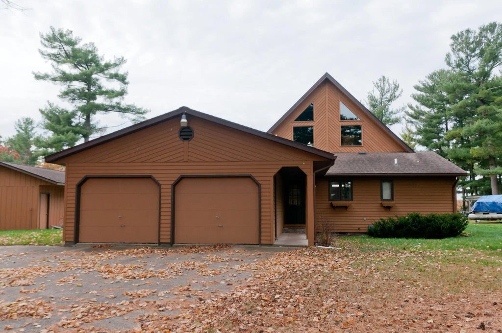 221 Sumner Avenue, Chetek