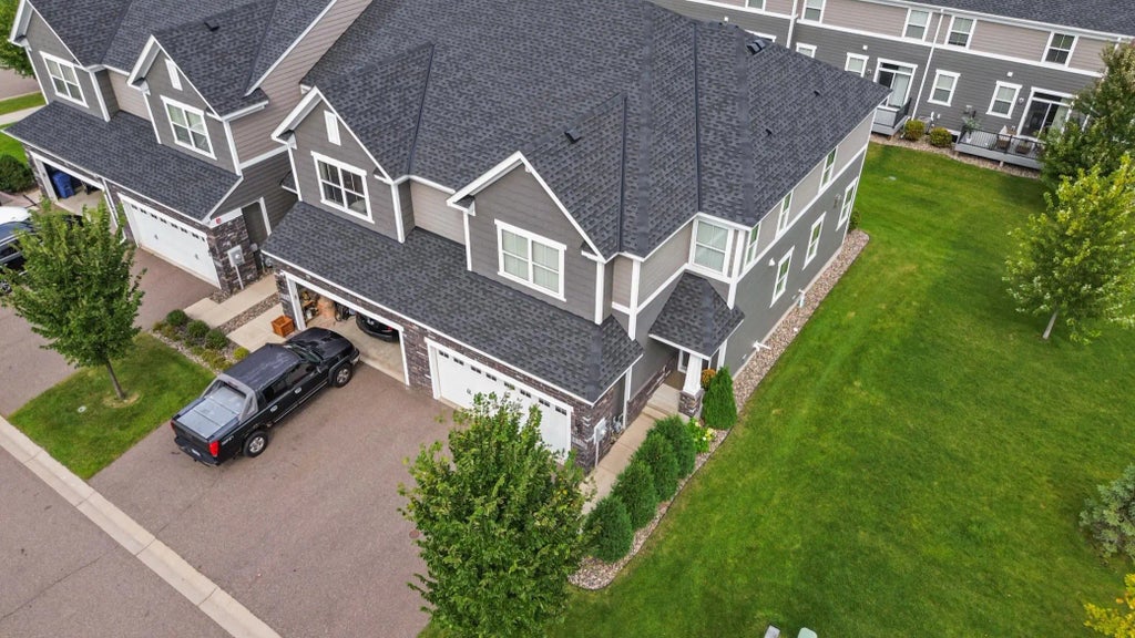 18330 Gladden Lane, Lakeville