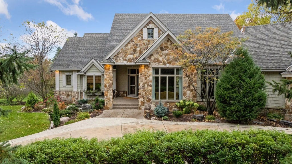 18709 Melrose, Eden Prairie