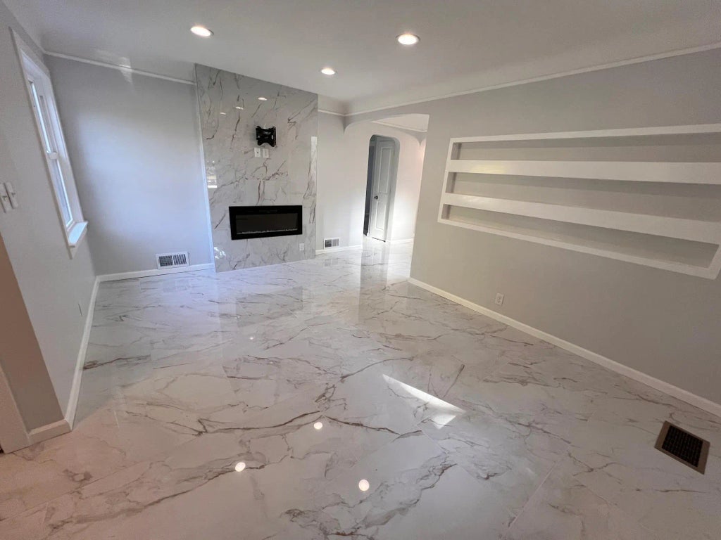 4806 Emerson Avenue N, Minneapolis