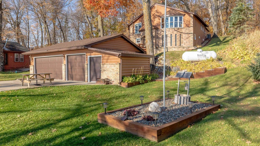 27686 Little Whitefish Road, Garrison