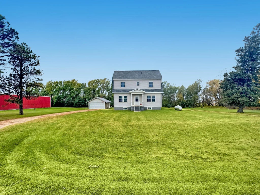 893 150th Avenue, Slayton