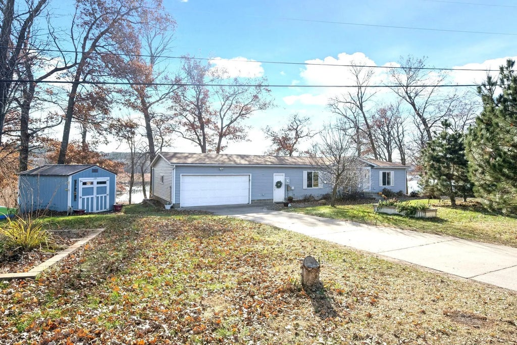 16105 Linneman Lake Road, Avon