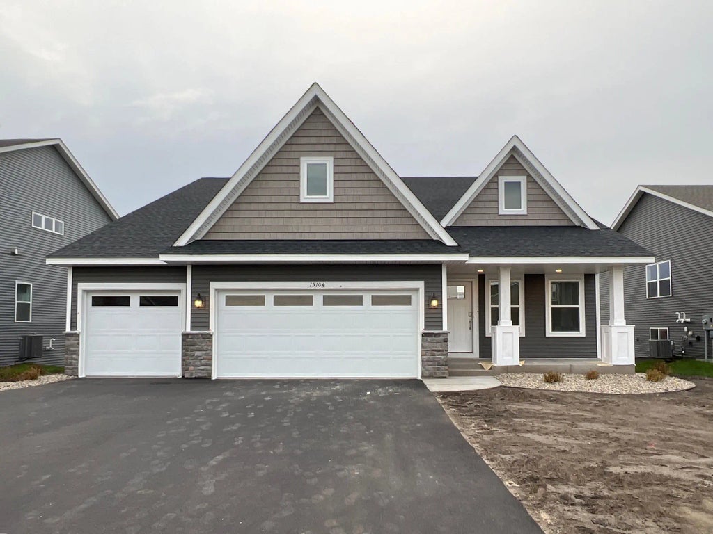 15104 Sycamore Street Nw, Andover