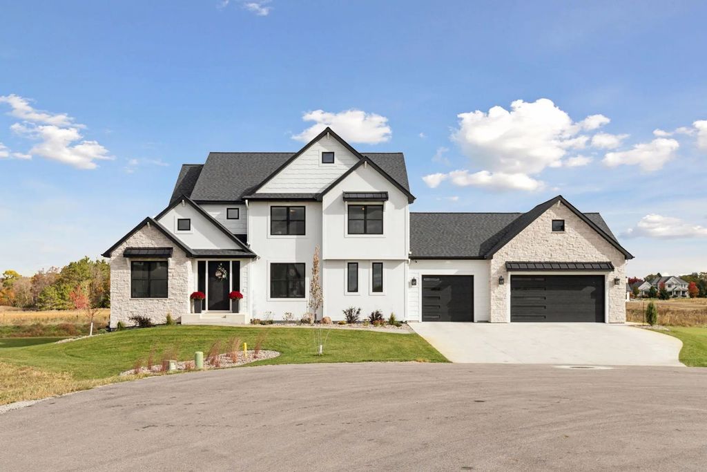 2702 Mayo Prairie Lane Sw, Rochester