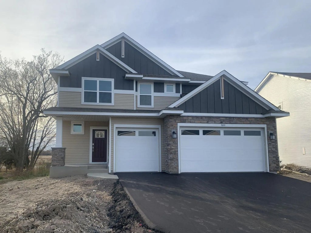 7601 Osakis Street, Lino Lakes