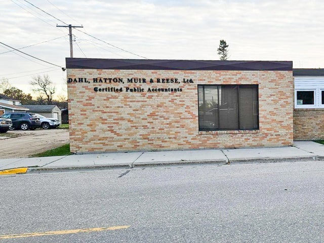 224 S Birch Avenue, Hallock