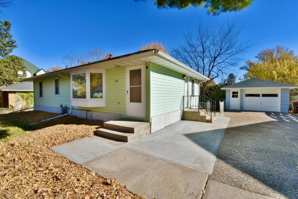 42 Oday Street, Maplewood