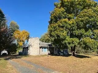 10880 S Shore Drive, Plymouth