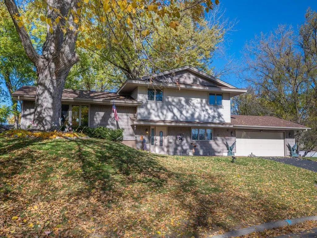 3032 Independence Circle N, New Hope