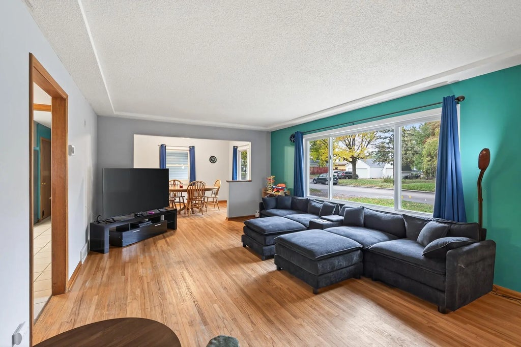 2720 8th Avenue, Anoka