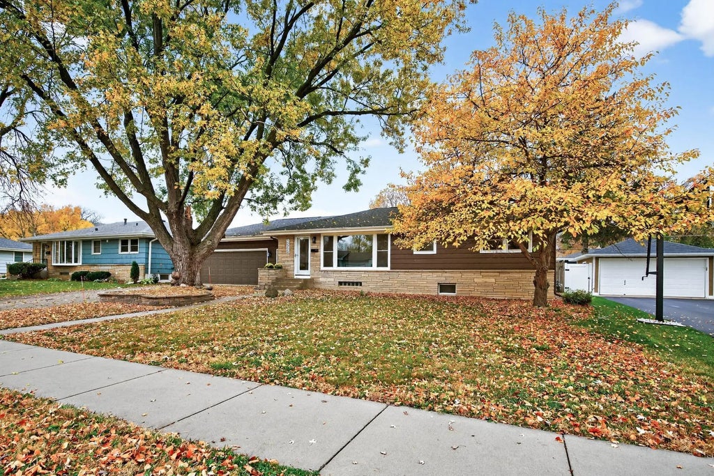 12724 Monterey Avenue S, Savage