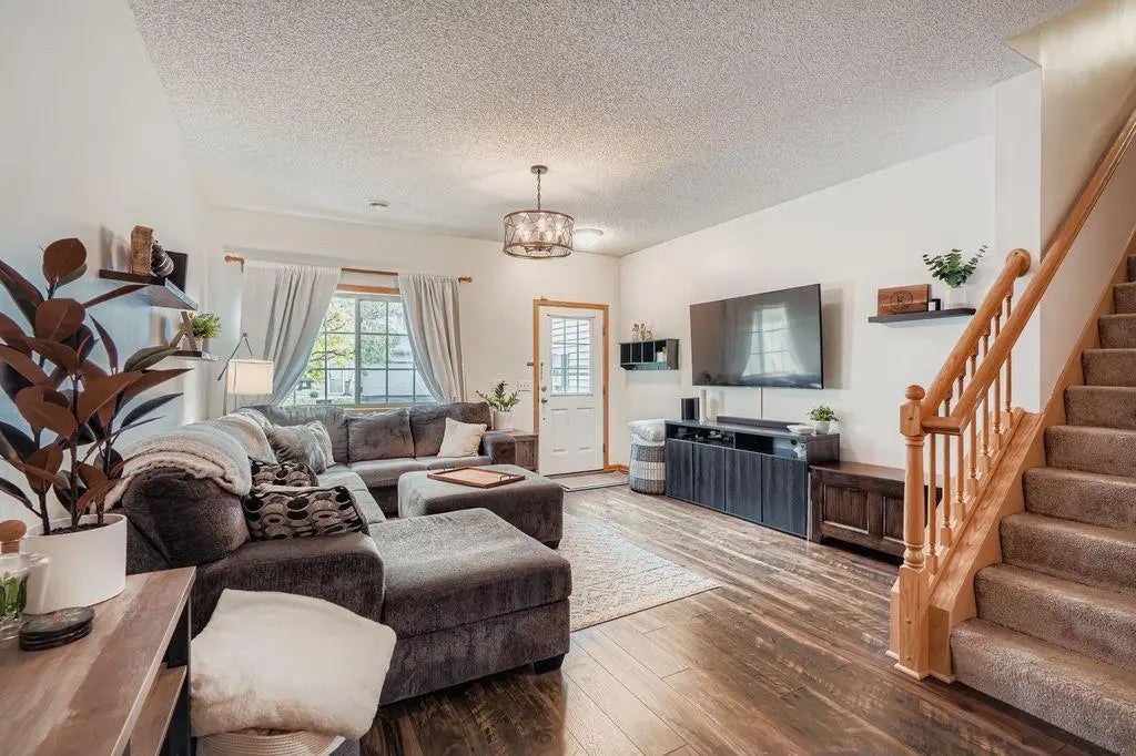 16793 Embers Avenue 606, Lakeville