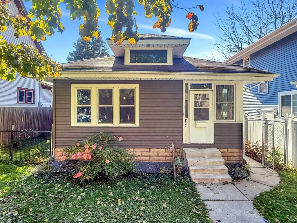 824 Magnolia Avenue E, Saint Paul