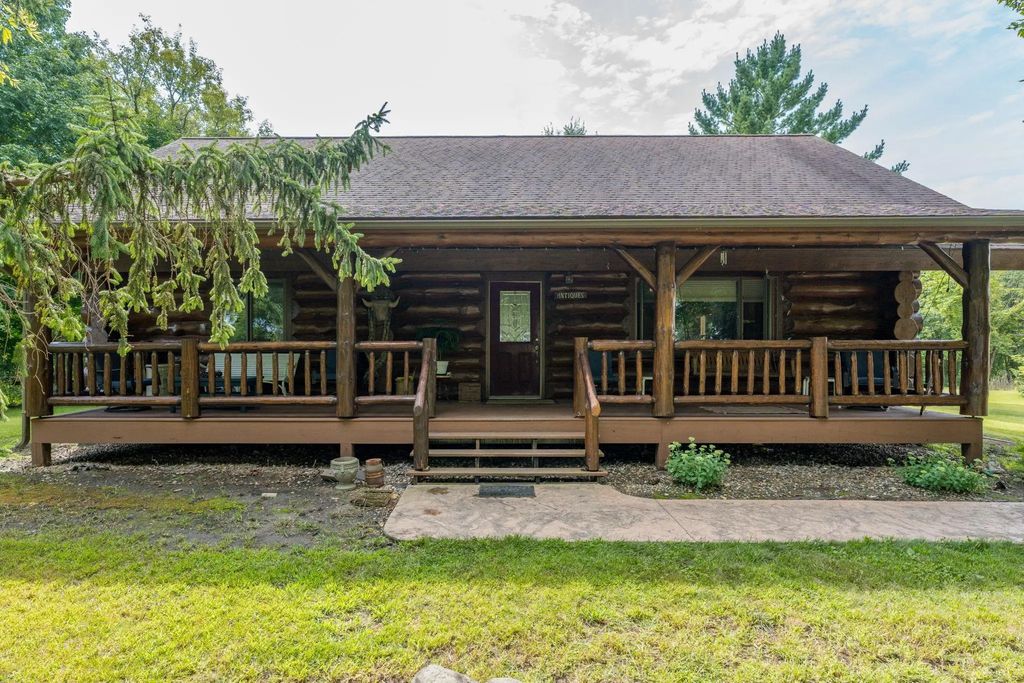 29633 390th Street, Le Sueur
