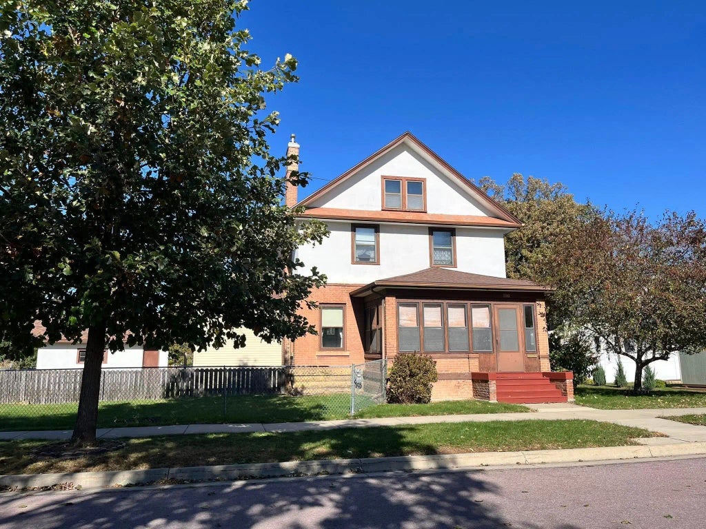 116 W Lewis Street, Mankato