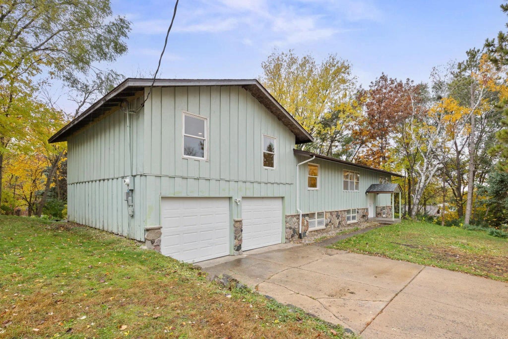 1212 44 1/2 Avenue Ne, Columbia Heights