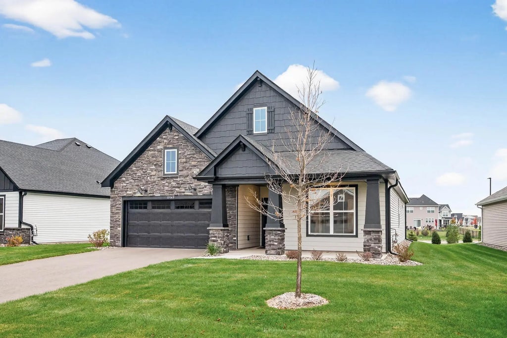 15143 Palm Street Nw, Andover