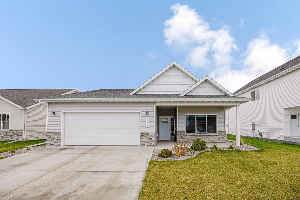 7366 29th Street S, Fargo