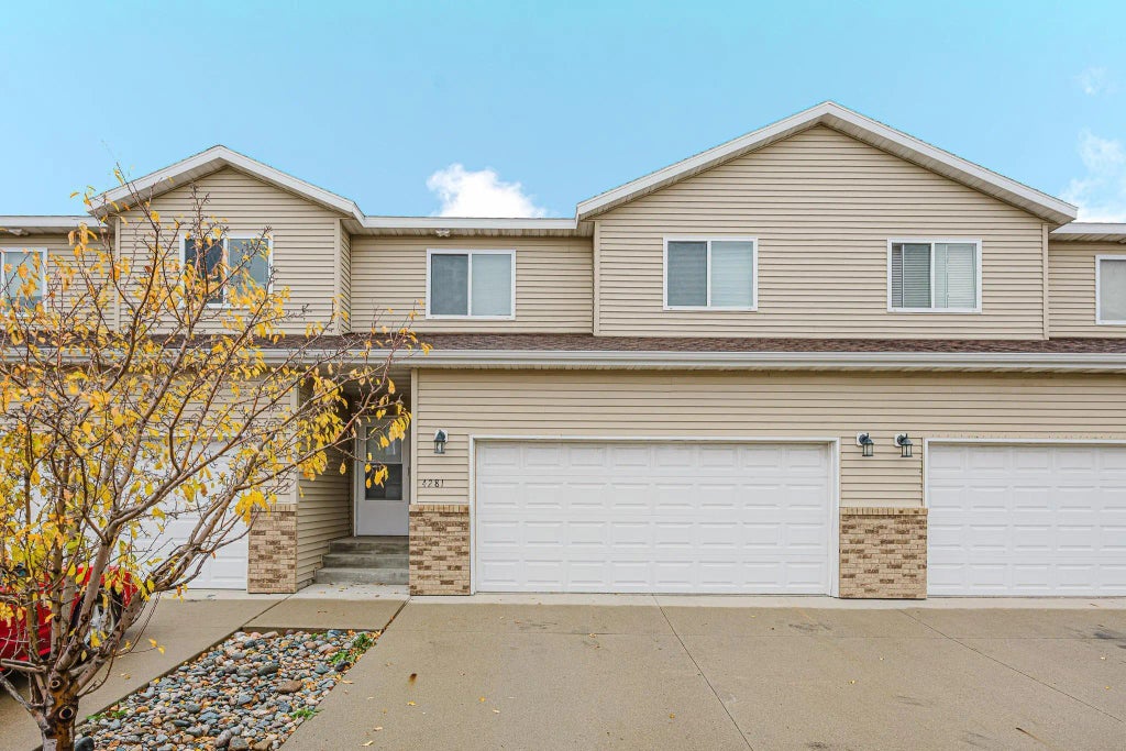 4281 Estate Drive S, Fargo