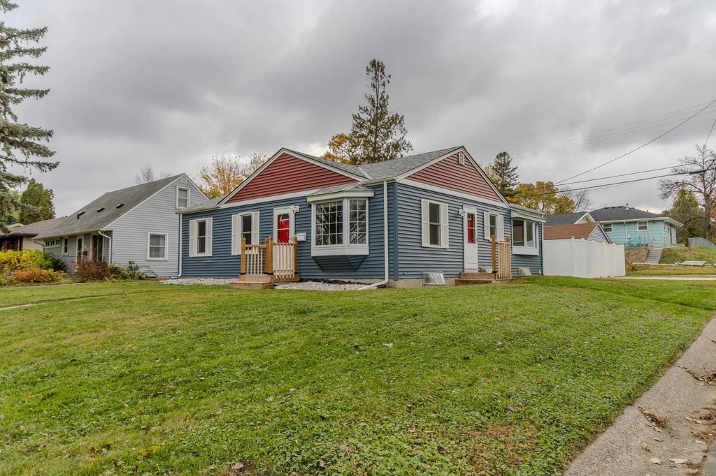 4655 Chatham Road Ne, Columbia Heights