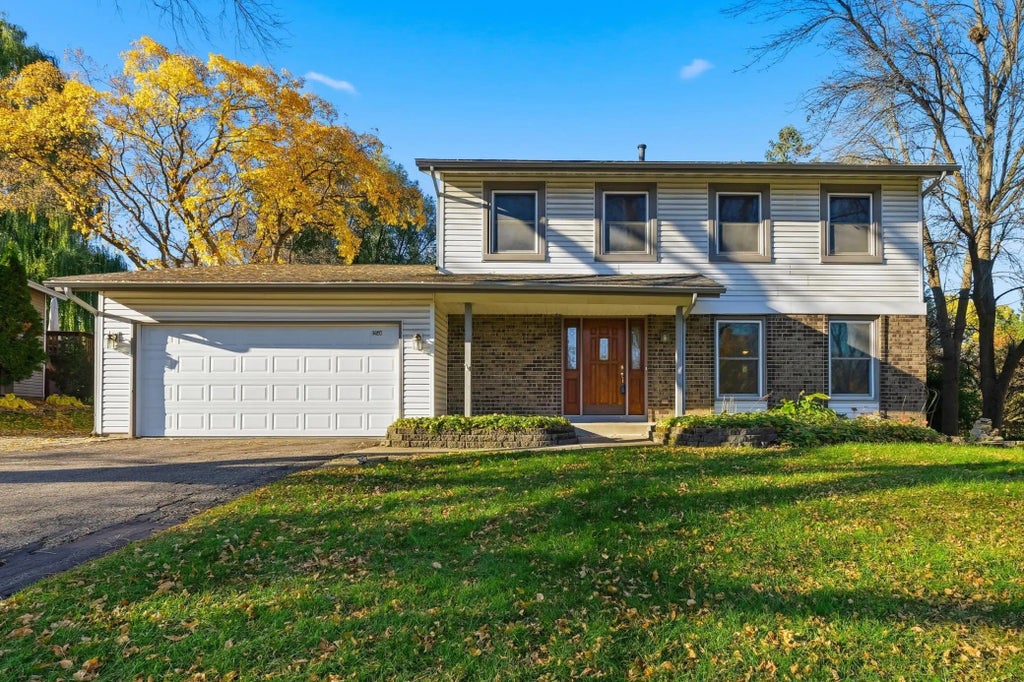 12540 Fescue Court, Eden Prairie