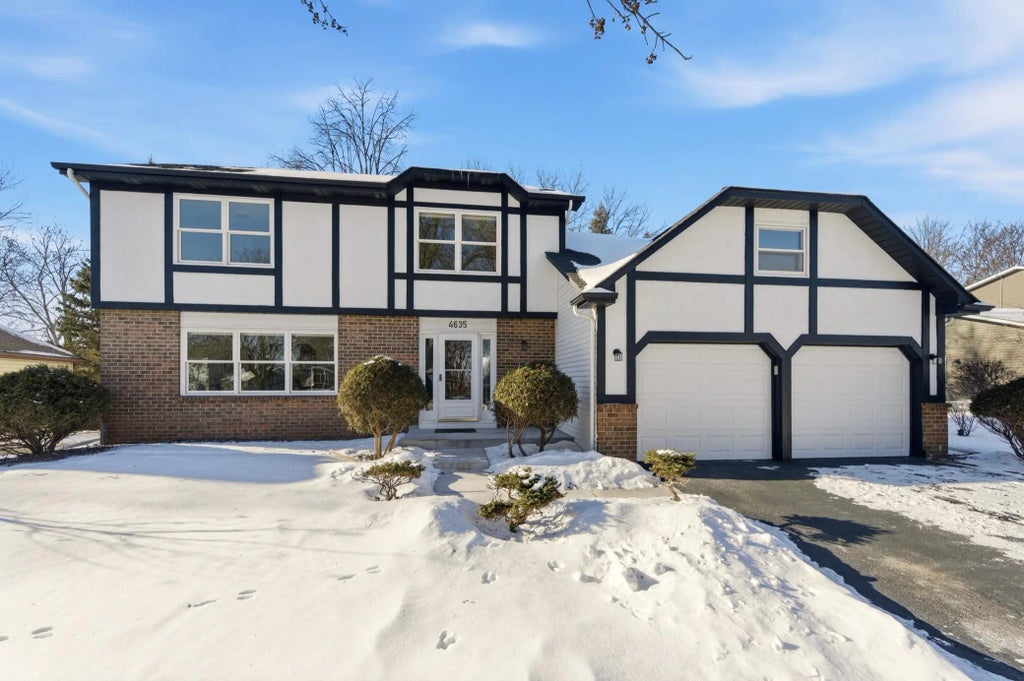 4635 Shenandoah Lane N, Plymouth