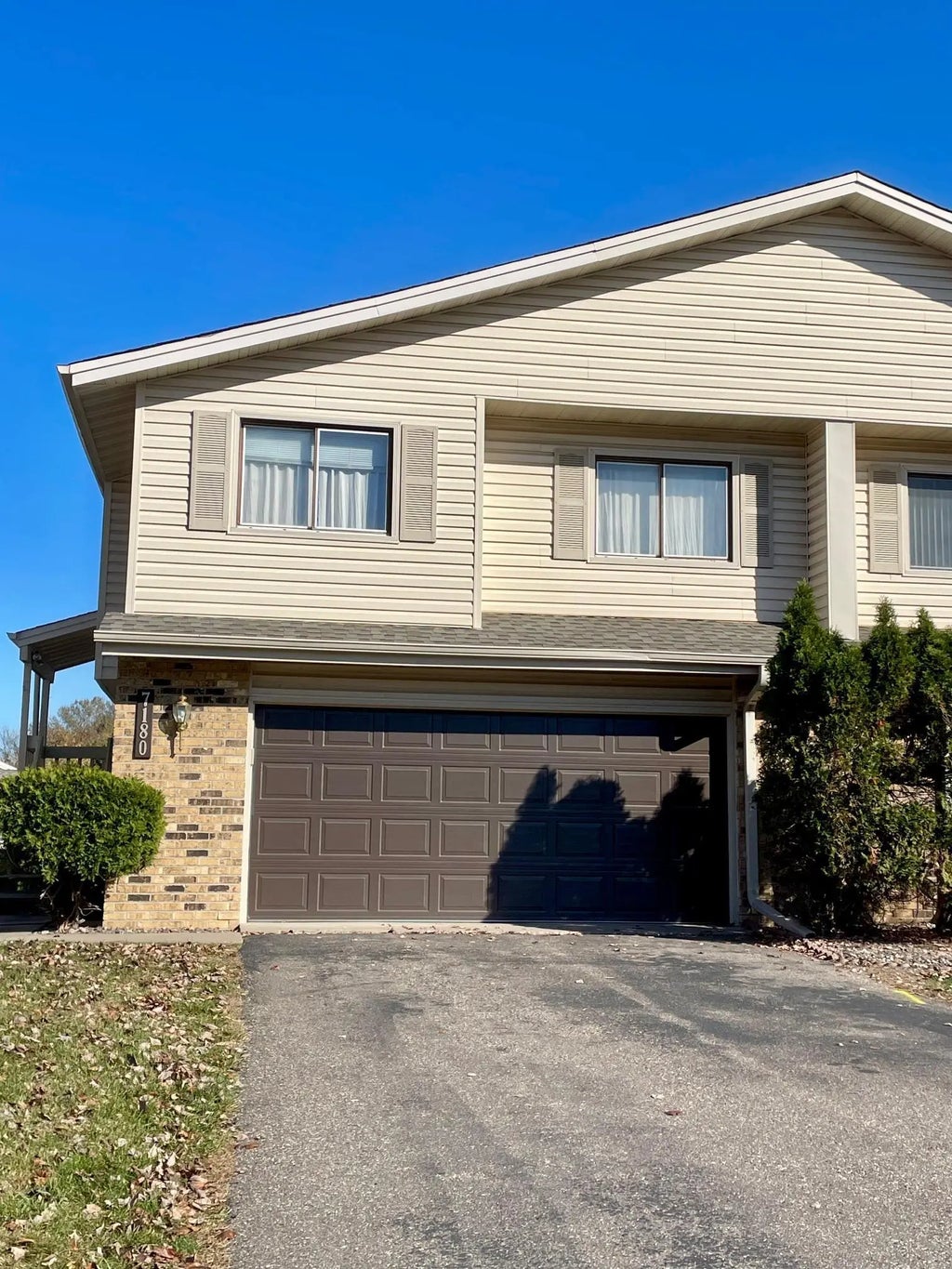 7180 Unity Avenue N, Brooklyn Center