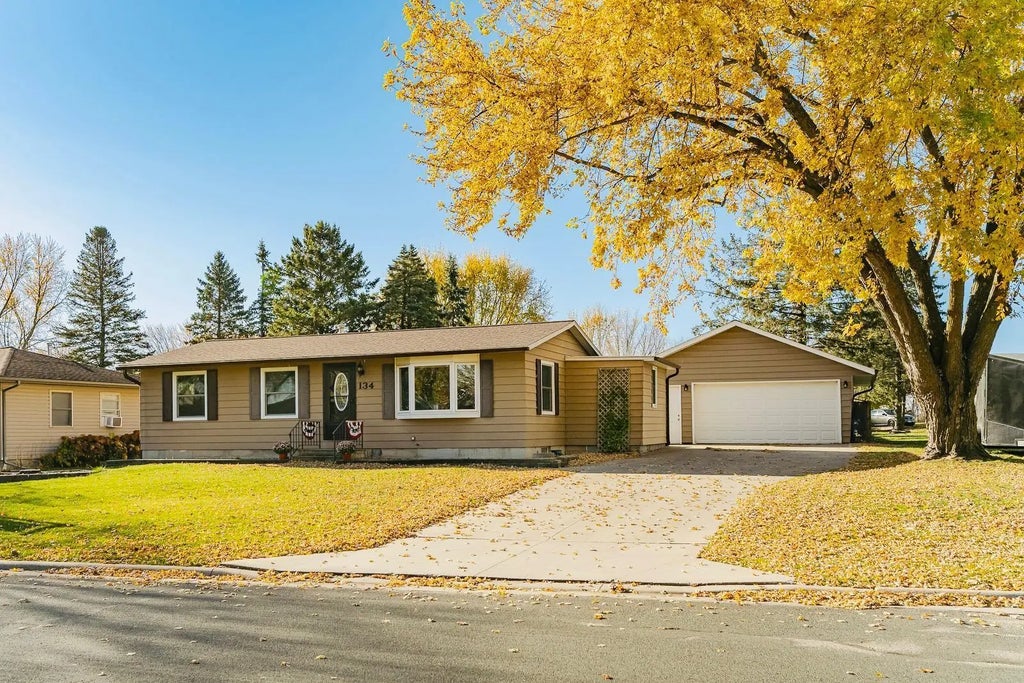 134 Rena Belle Street Nw, Eyota