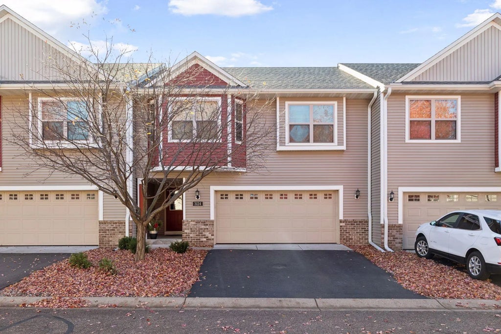 3124 Frontier Drive, Woodbury