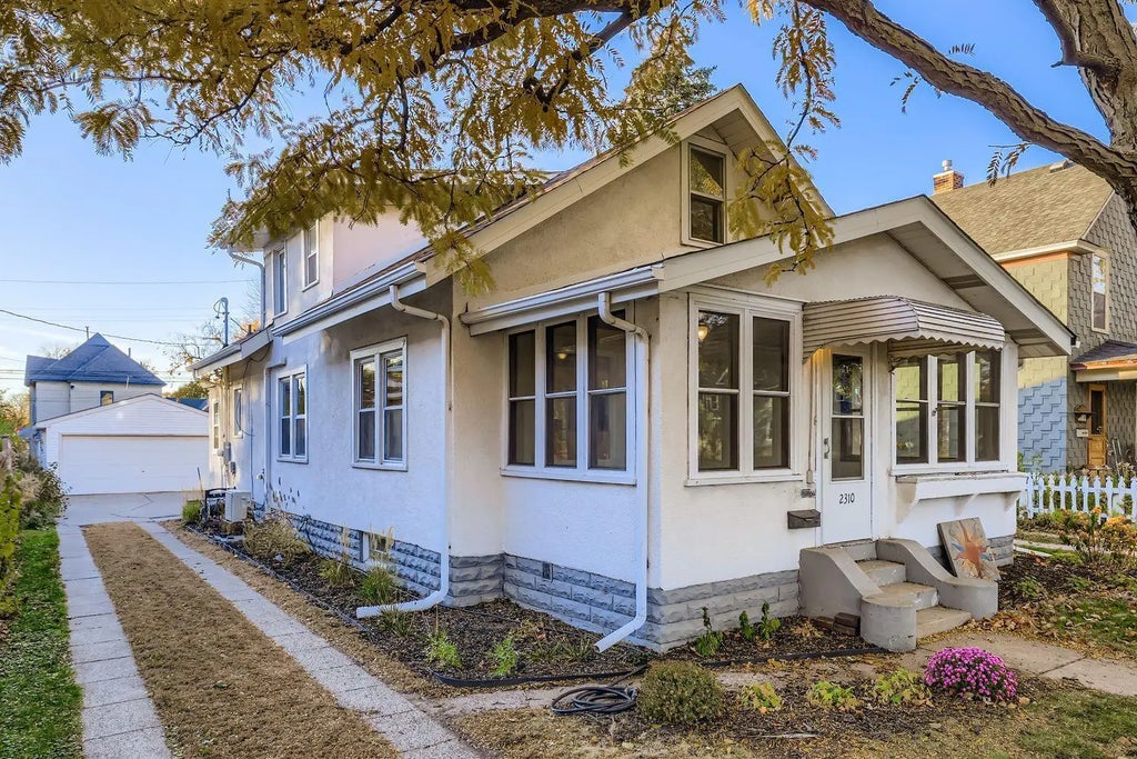 2310 6th Street Ne, Minneapolis