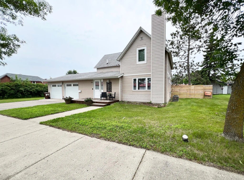 534 E Main Street, Perham