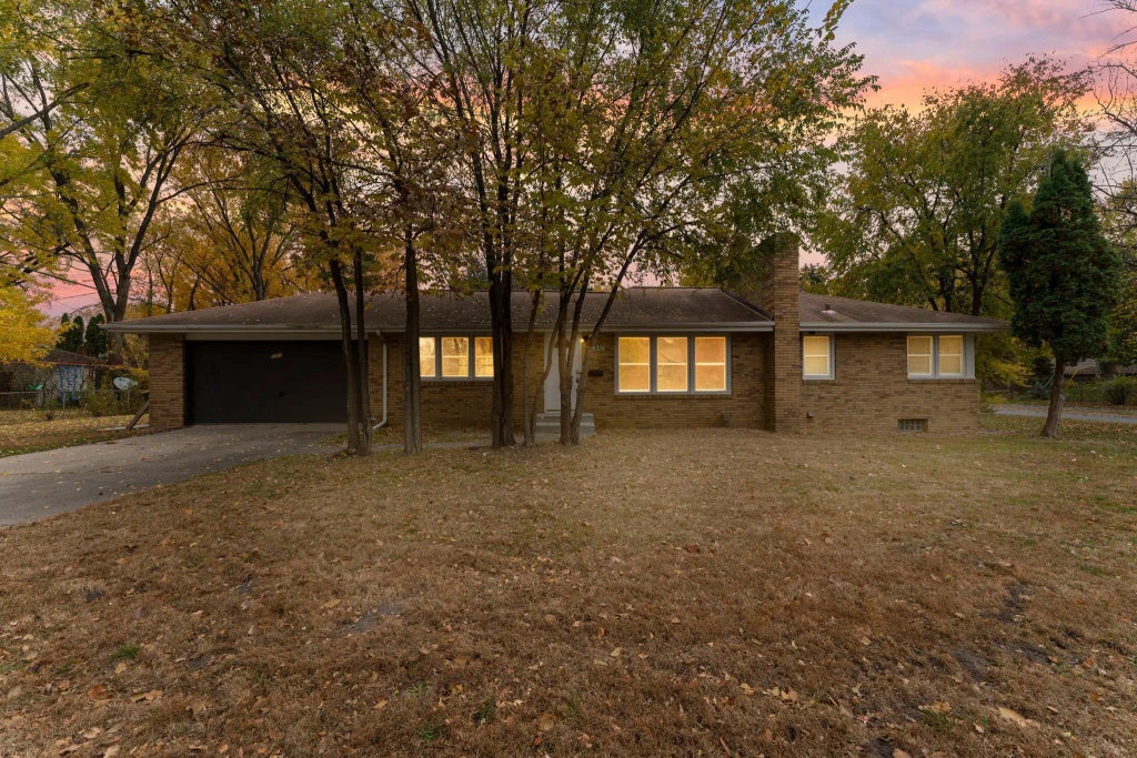 5300 France Avenue N, Brooklyn Center