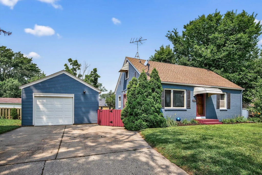 130 17th Avenue S, Hopkins