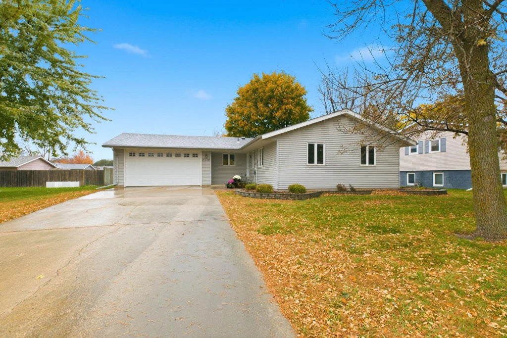 2712 12th Avenue Nw, Willmar