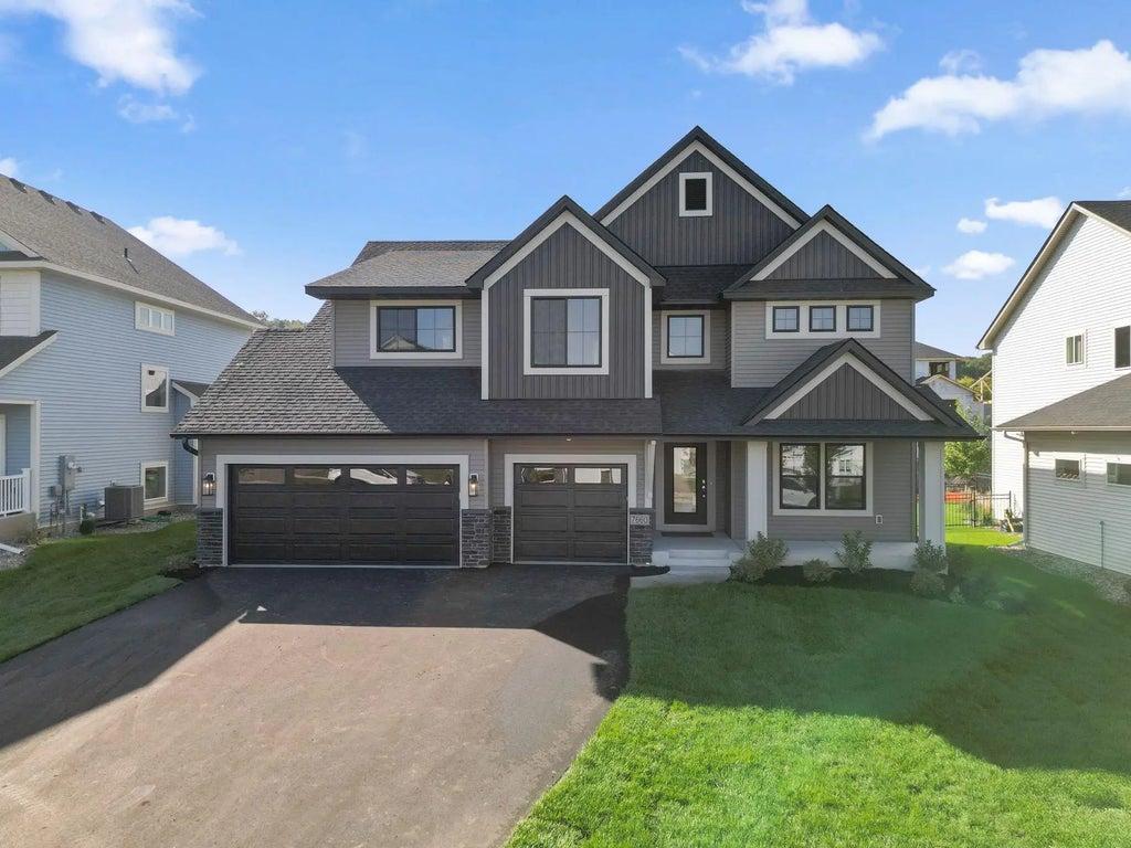 7660 Waverly Avenue, Shakopee