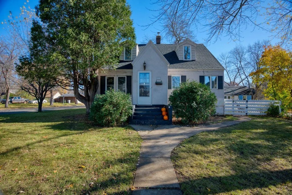 2802 2nd Avenue E, Hibbing