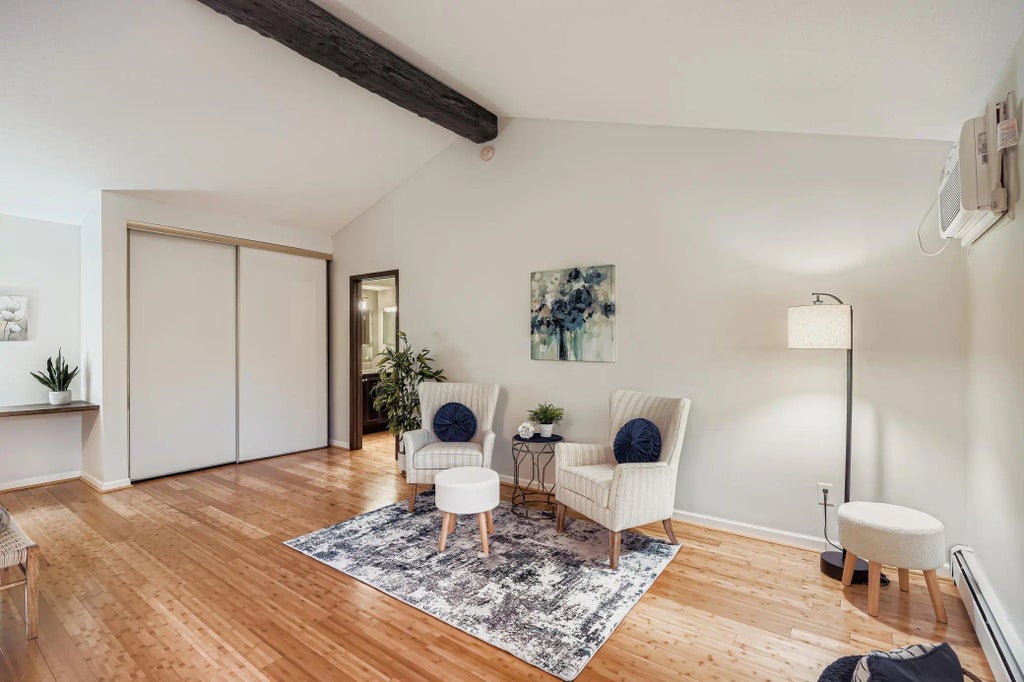 4406 Cedar Lake Road S 7, Saint Louis Park