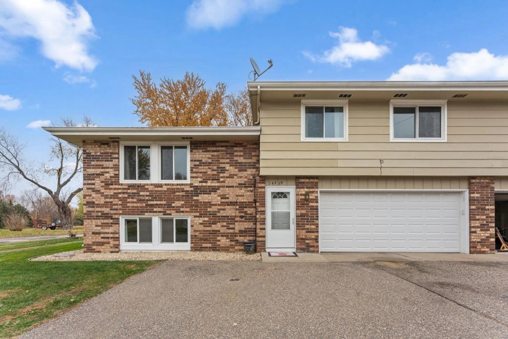 14960 Dodd Boulevard, Rosemount