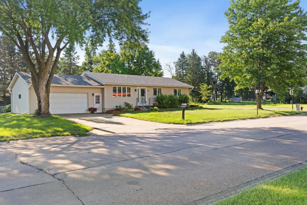 1304 Prairie Avenue Sw, Faribault