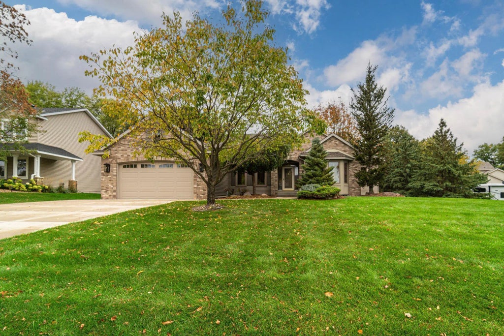 11285 163rd Street W, Lakeville