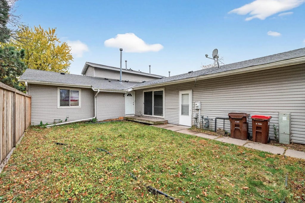 7772 Dunmore Road, Woodbury