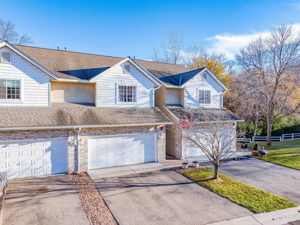 349 Pleasant Lane, Chaska