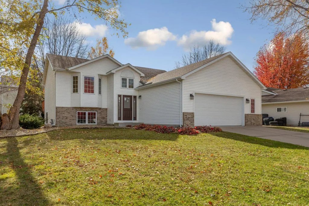 875 Myer Drive Ne, Owatonna