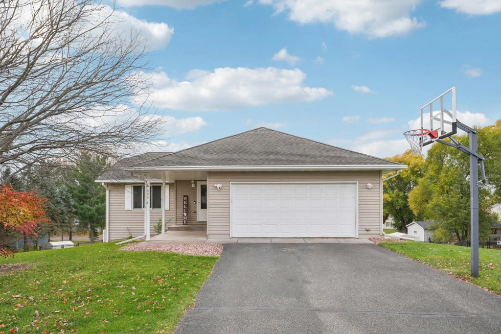 665 Flora Square, Prescott