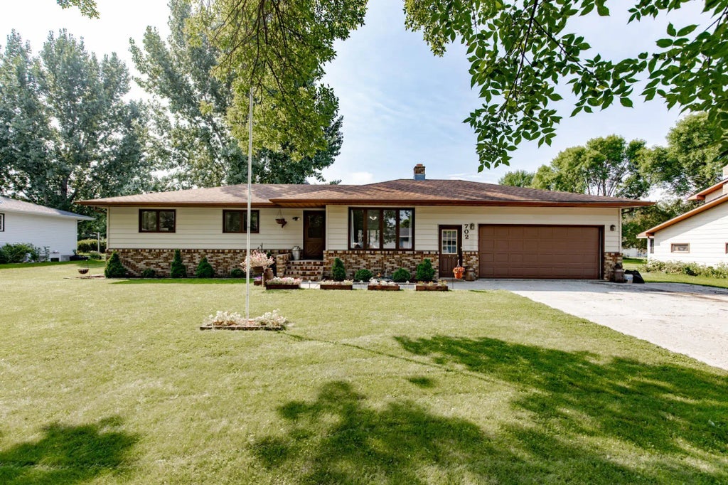 702 7th Avenue Se, Barnesville